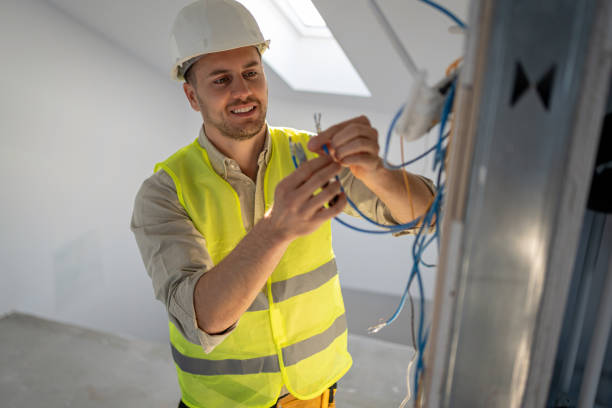 Best Emergency Electrical Repair  in Walled Lake, MI